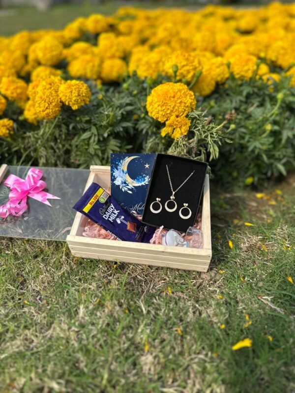 Wooden Eid Box